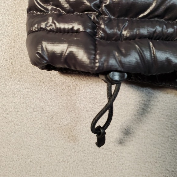 The North Face Puffer Vest Womens L Black Thermoball Quilted Eco Packable Hiking - Picture 5 of 12